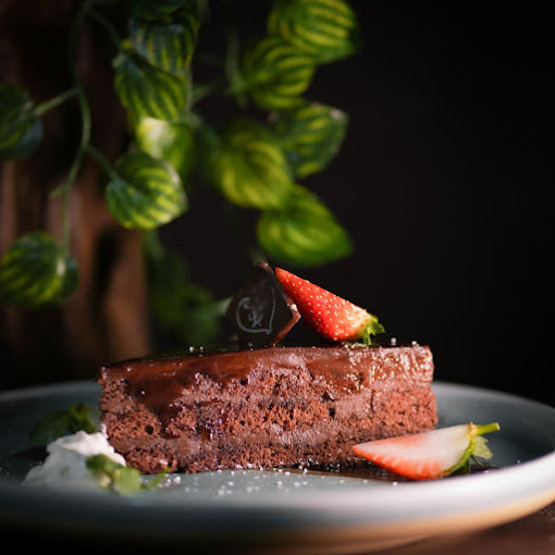 Amwaj Branch &ndash; Black Angus