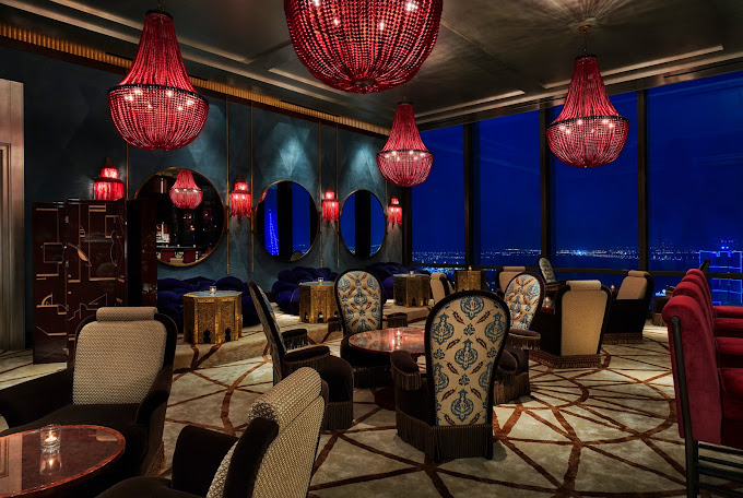 Blue Moon Lounge